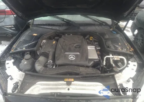 2016 Mercedes-Benz C 300 Sport 4Matic/Luxury 4Matic/4Matic from USA, damaged, VIN 55SWF4KB9GU136975